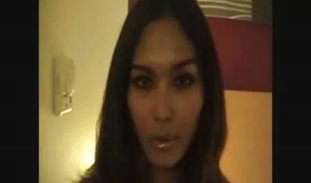 لیو سکس لباس ساتن خروس بزرگ نزدیک