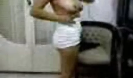 برای به ارگاسم لباس سکسی جدید تنها باید انگشت