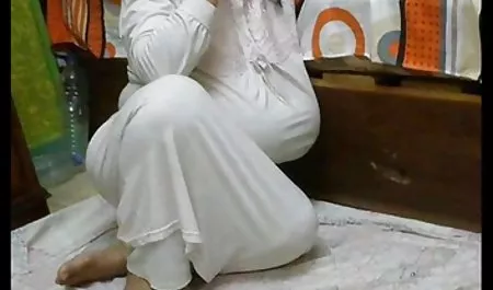 شور - کلیپ سکس با لباس بزرگ دختران گرسنه آوا تیلور و کری بروکس