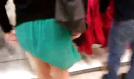 داغ دختران حزب النا گربه سکس با لباس تنگ همراه است و شروع به بئب